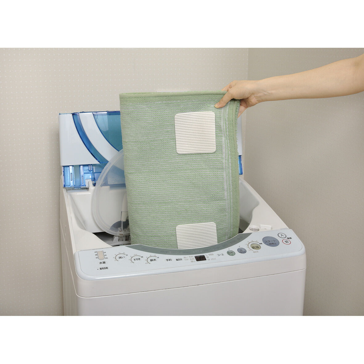 サンコー おくだけ吸着 安心すべり止めシート 8枚