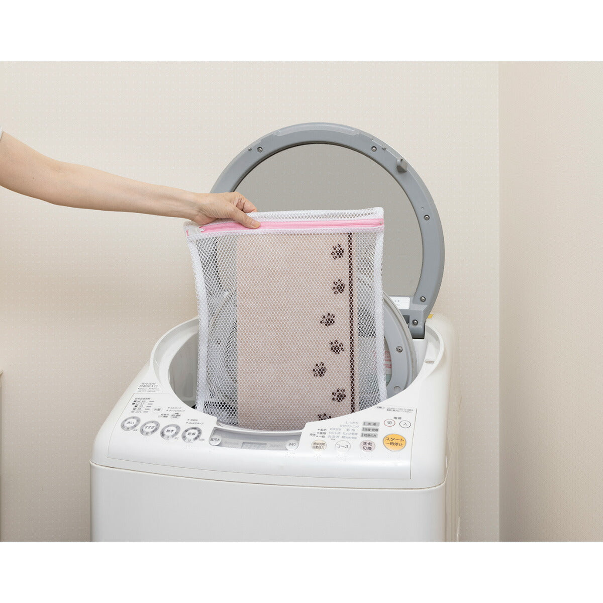 サンコー おくだけ吸着 階段マット 肉球 ライトベージュ 6枚【送料無料】