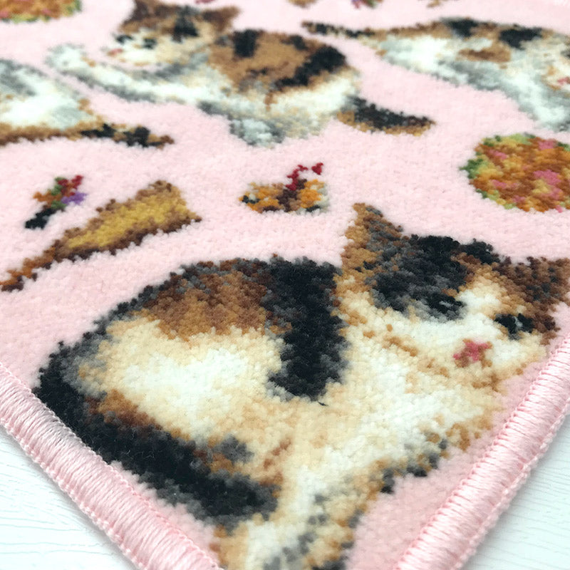 Enjeau(アーンジョー) 三毛猫 ねこ ネコ柄 総柄 ハンカチ ピンク