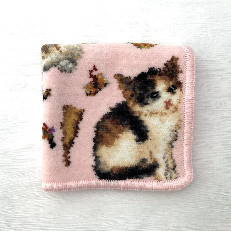 Enjeau(アーンジョー) 三毛猫 ねこ ネコ柄 総柄 ハンカチ ピンク