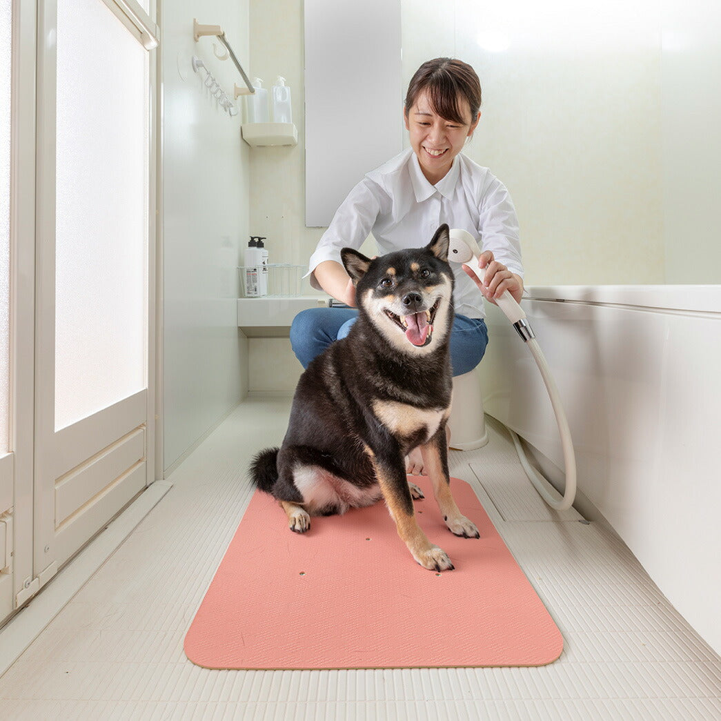 サンコー ペットのシャンプー快適マット 45×55cm ピンク すべり止め バスマット すべらない シニア 老犬