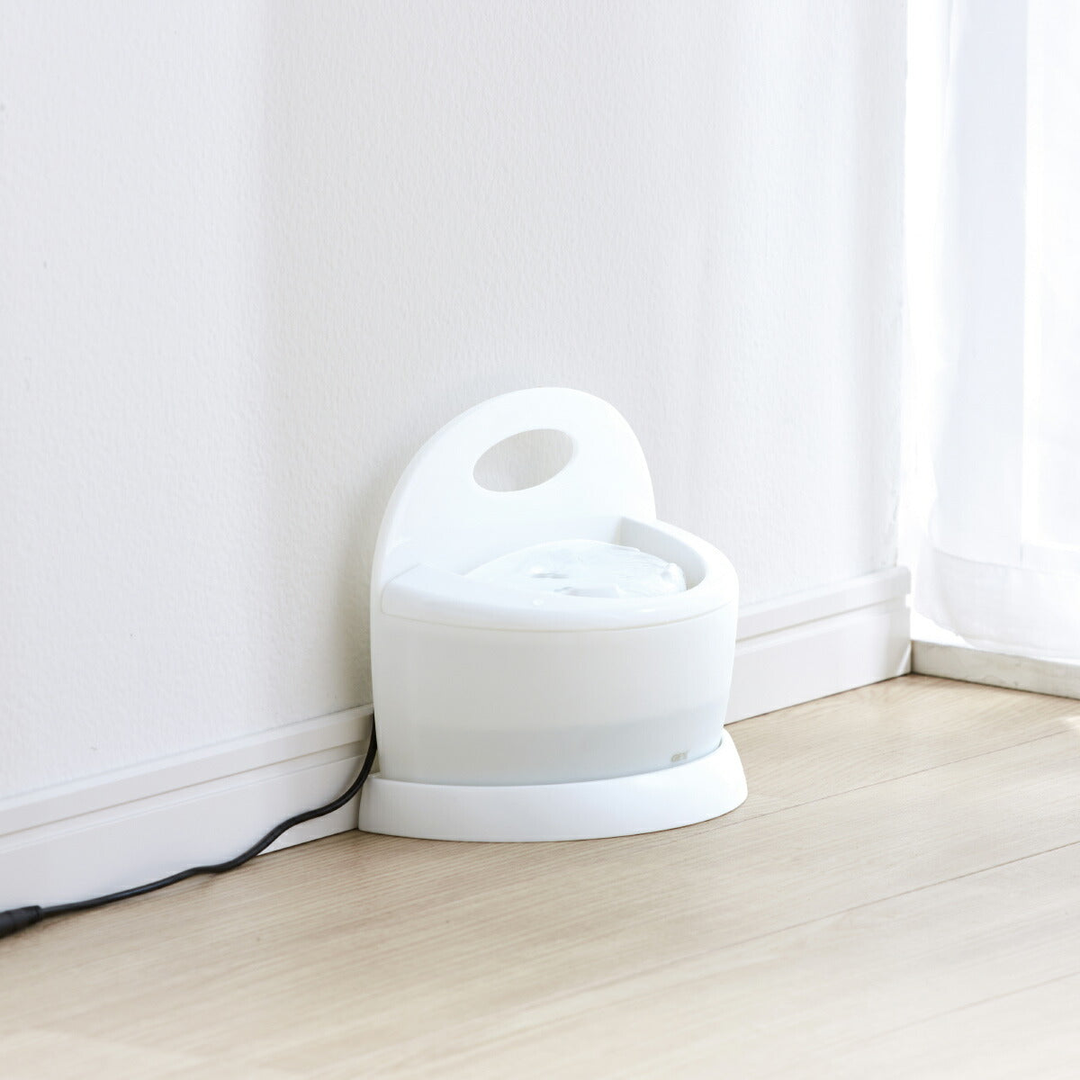 ピュアクリスタル フィット ホワイト 900ml