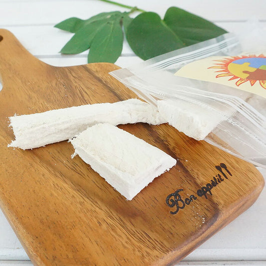 ピース フリーズドライシリーズ なまず 27g 無添加 おやつ ナチュラル 天然 犬 ドッグ トリーツ