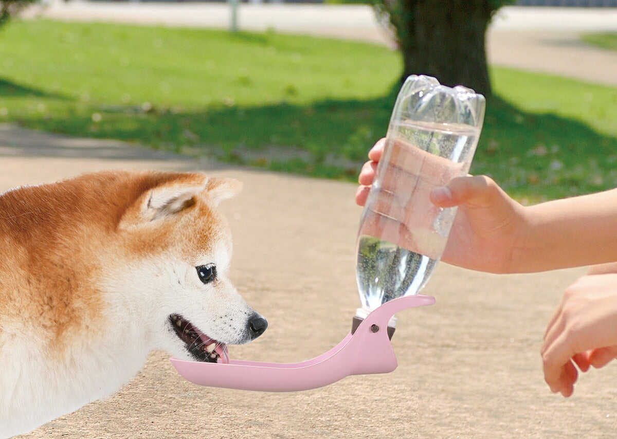 リッチェル Richell お散歩ハンディシャワー M ライトピンク 犬 給水器 水 ボトル お散歩 おでかけ ペットボトル用 マナー おしっこ
